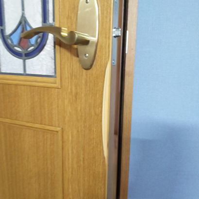 室内ドアのキズ