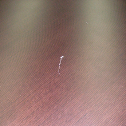 テーブル天板のキズ